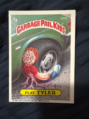 'Flat Tyler' Collectible Card - Green